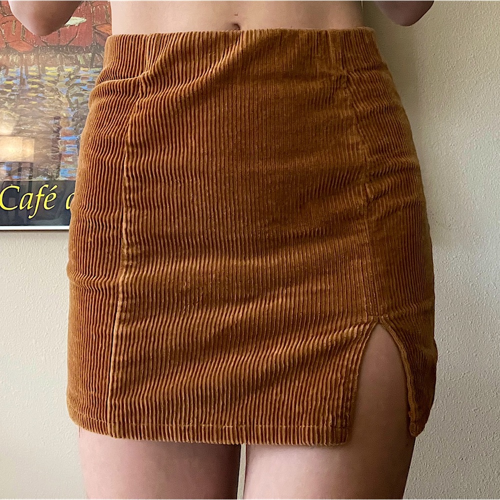 corduroy mini skirt 🍊